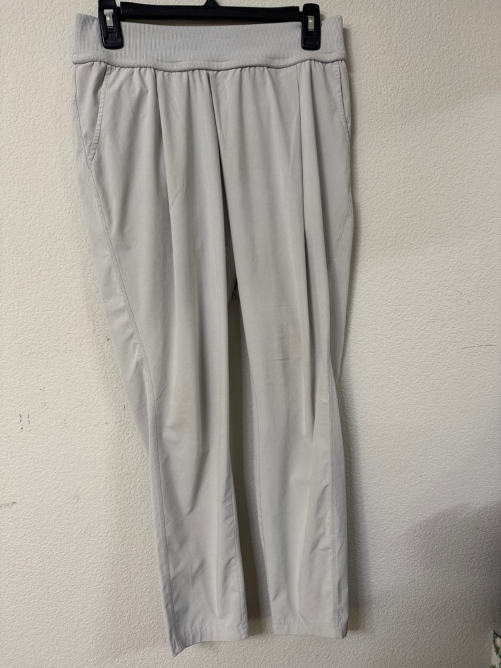 Athleta Interlude Ankle Jogger Pants Women’s Size 6 Gray Athleisure